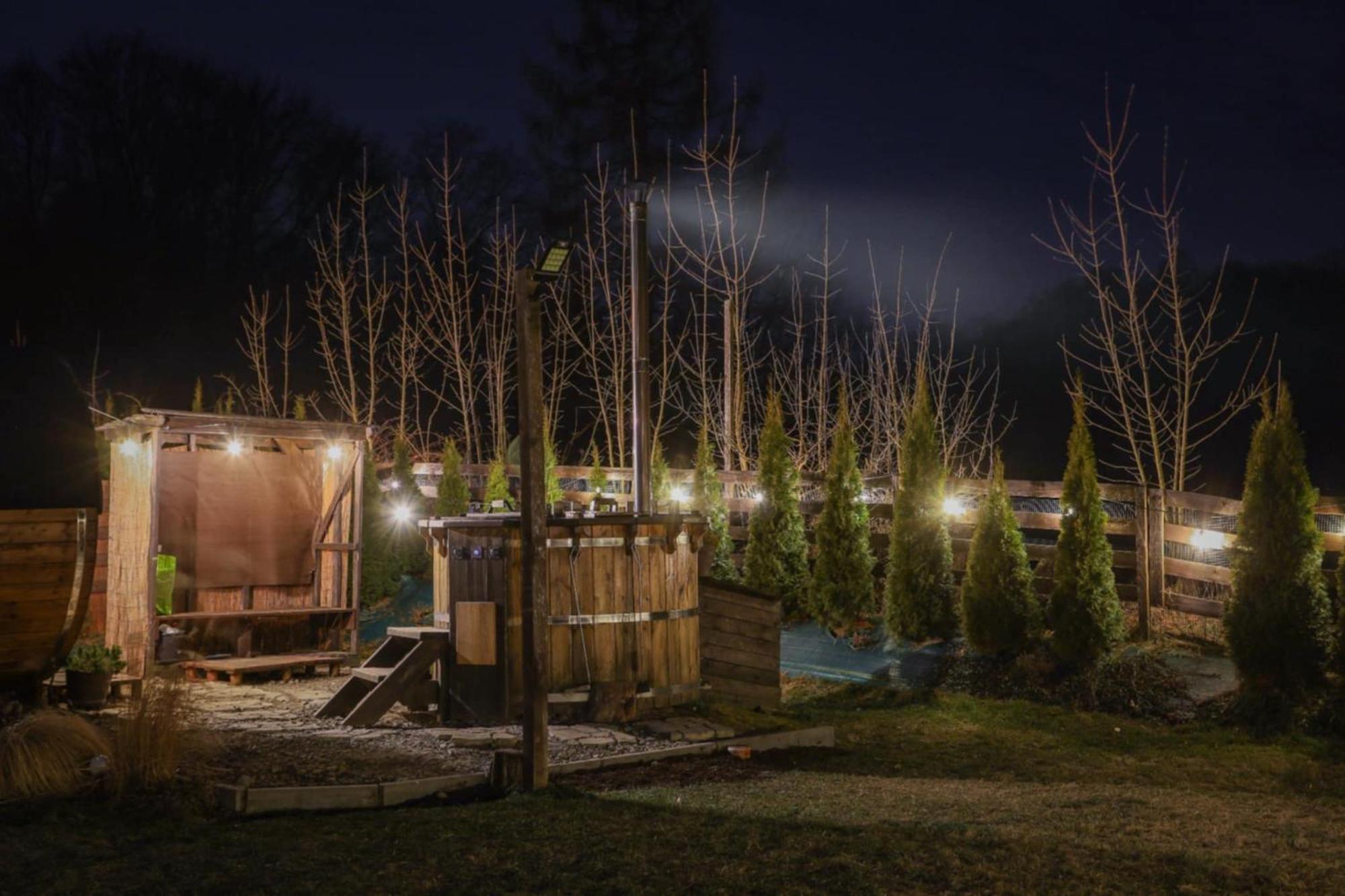 Bieszczadzkie Wzgorze Saunowe- Jacuzzi I Sauna W Cenie Pobytu Lobozew